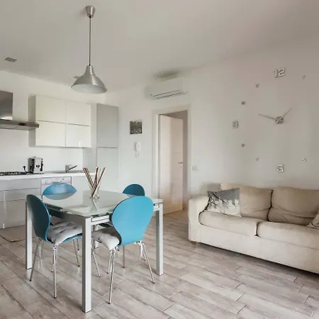 Ginevra Apartment *