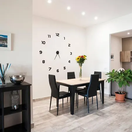 Ginevra Apartman *