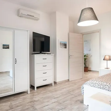 Ginevra Apartamento *